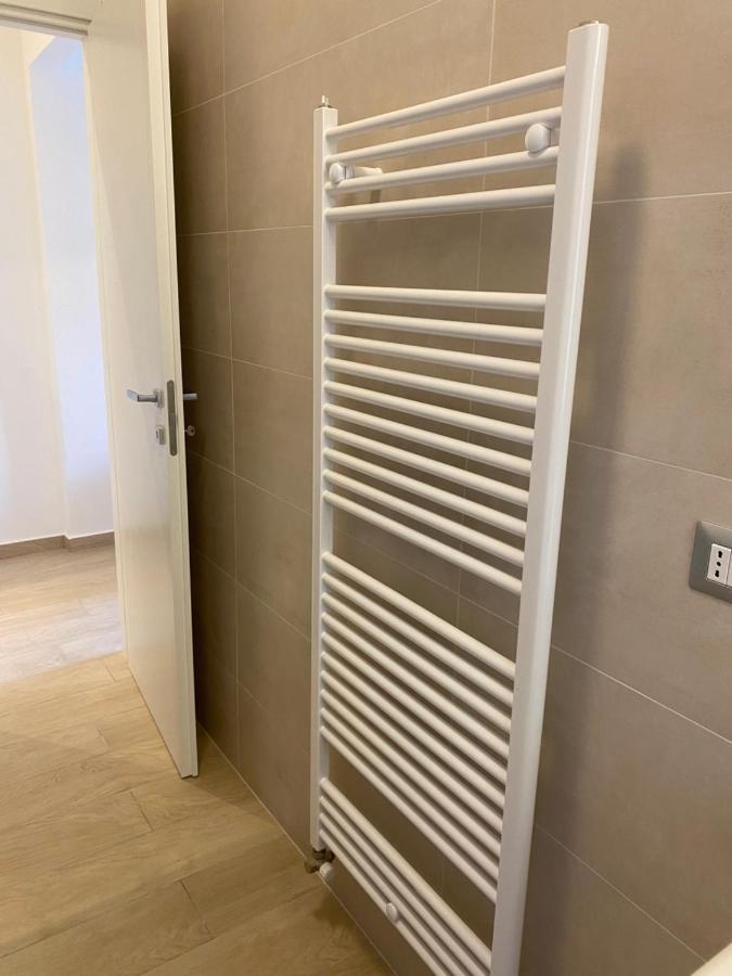 Modern City Apartment Модена Екстериор снимка