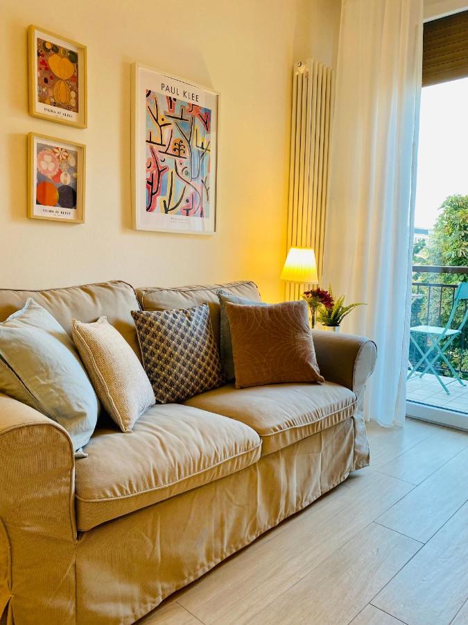 Modern City Apartment Модена Екстериор снимка