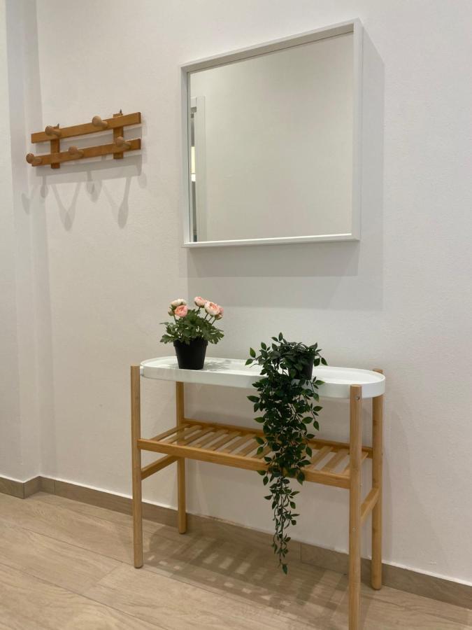 Modern City Apartment Модена Екстериор снимка