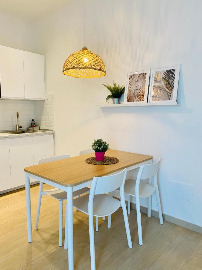 Modern City Apartment Модена Екстериор снимка