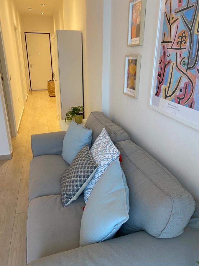 Modern City Apartment Модена Екстериор снимка