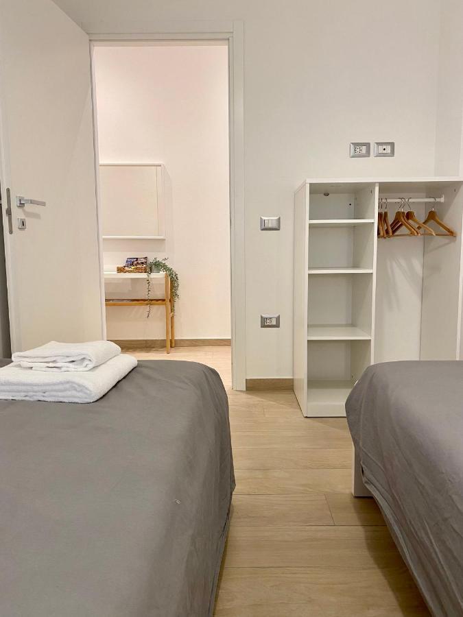 Modern City Apartment Модена Екстериор снимка